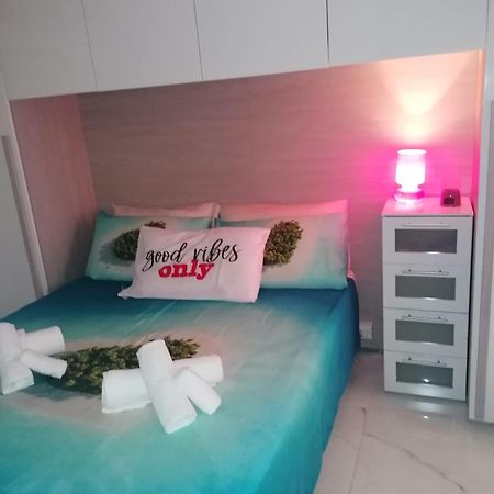 Fiumicino Aeroporto Casa Vacanze Orchidea Extérieur photo